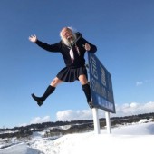 Kobayashi Hideaki: Cụ ông Nhật mê cosplay thủy thủ